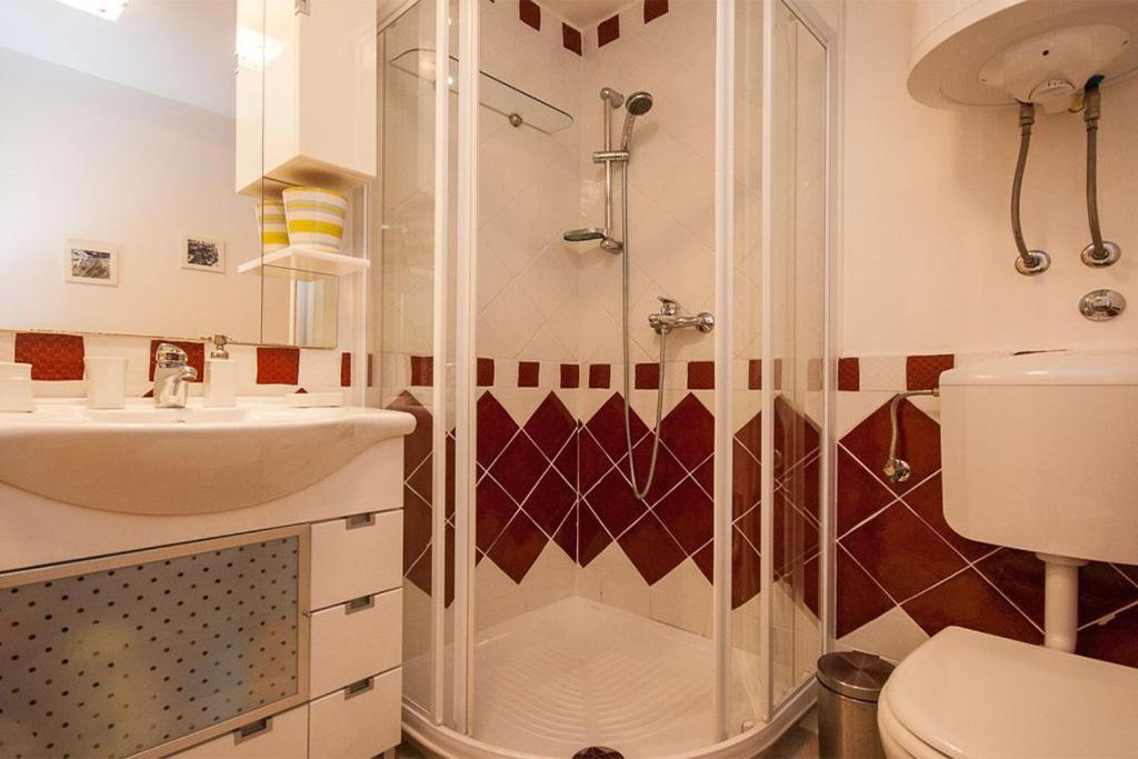 Apartments Mediteranea Baska  Ngoại thất bức ảnh